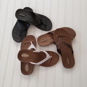 Okabashi Black, Brown, and White Breeze Flip Flop Sandals